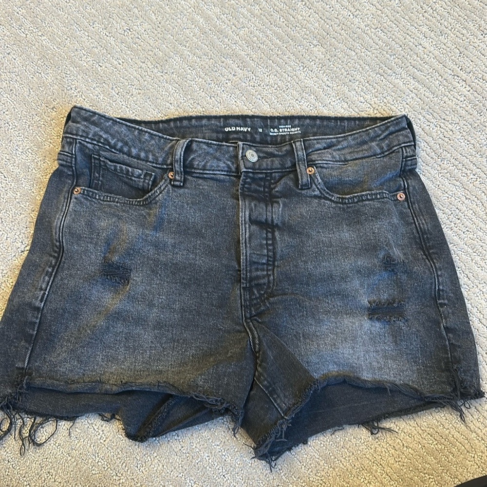 NWOT Old Navy Black High Rise OG Straight Cutoffs 12